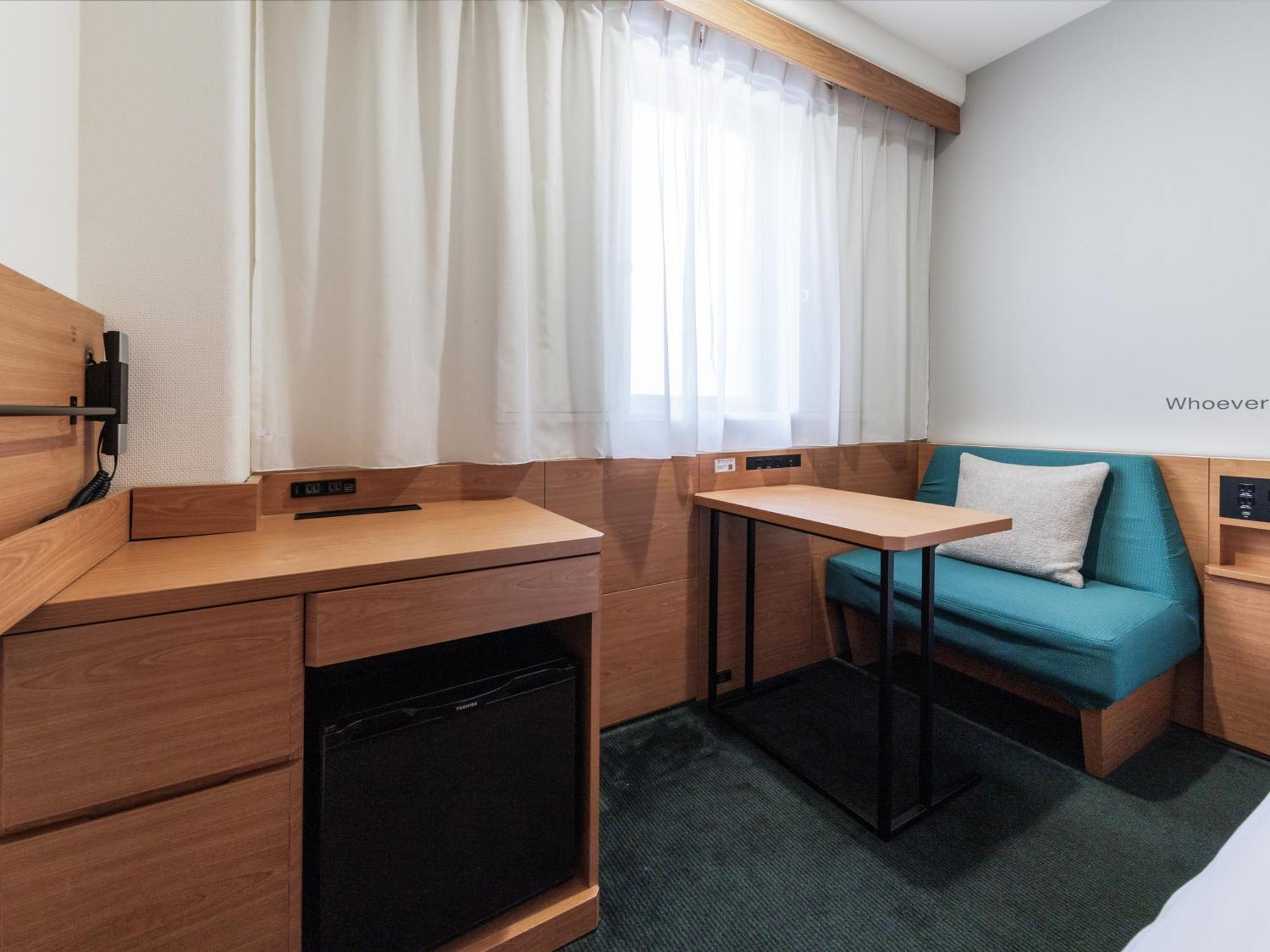 Single Room Smoking