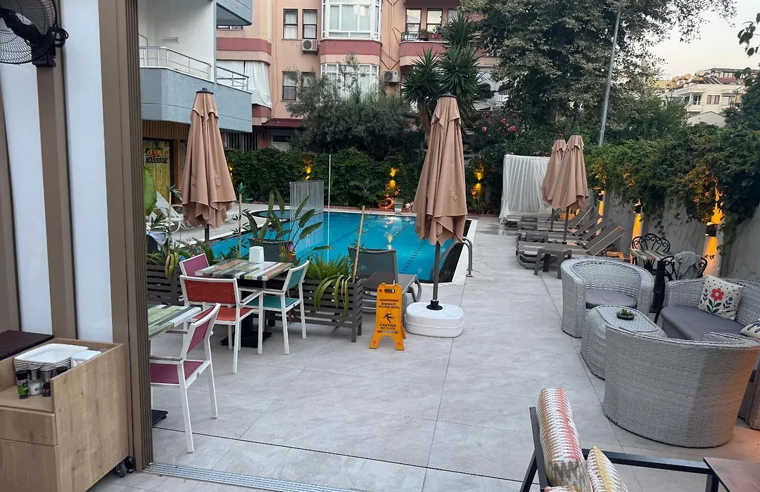 Kleopatra Icaria Apart Hotel-1