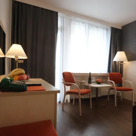 Hotel Krystal-3