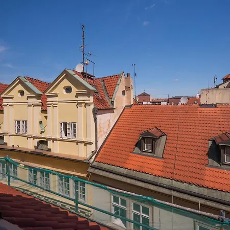 Hotel "Palac U Kocku" By Adrez, Palace At The Cats-2