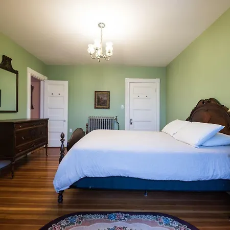 Perkins Inn-2